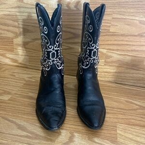 Vintage Tony Lama Women’s Cowboy Boots Black Cream Embroidery Size 8.5 B.